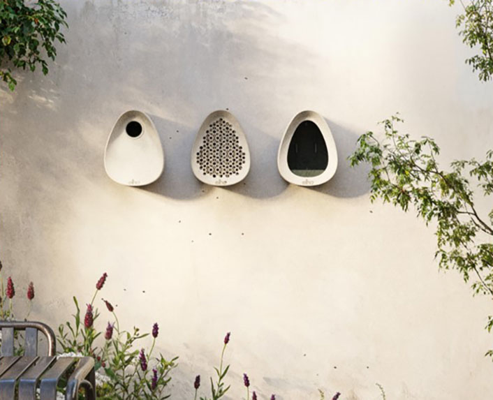 Una colección sostenible de casetas para pájaros y hoteles de insectos